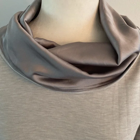 WHBM SOFT satin turtleneck tunic top small - Picture 2 of 10